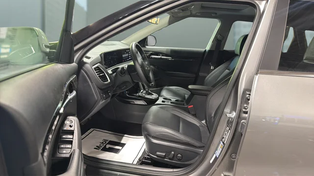 Used 2025 Gray Kia SX image 14