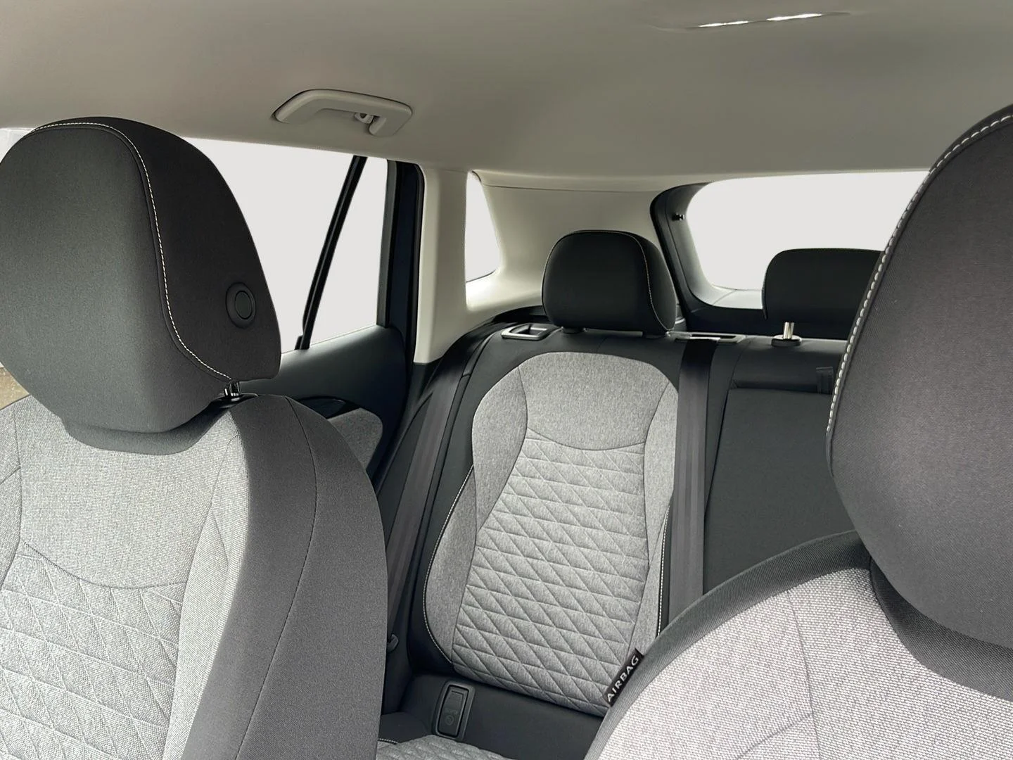 New 2026 Platinum Gray Metallic Volkswagen S image 30