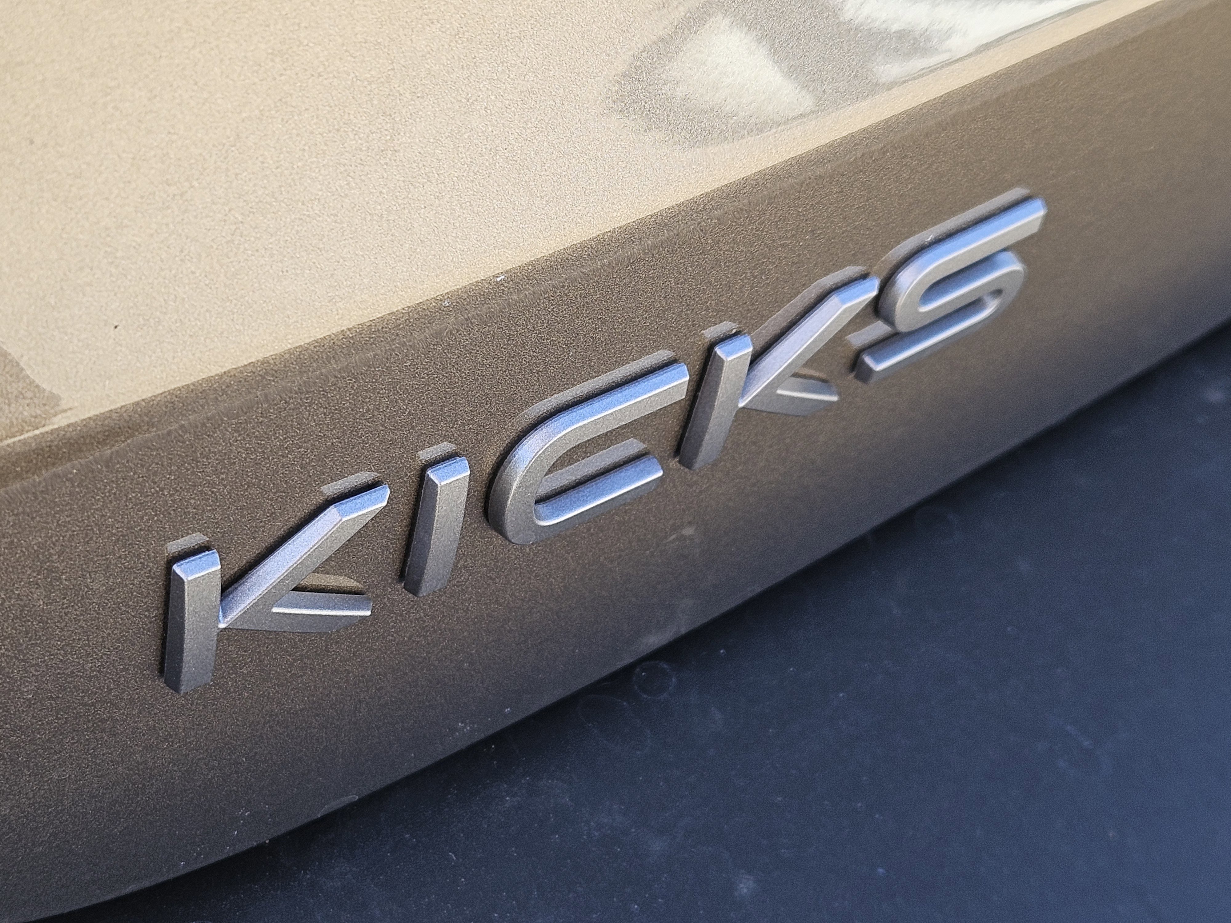 New 2026 Canyon Bronze Metallic Nissan S image 12