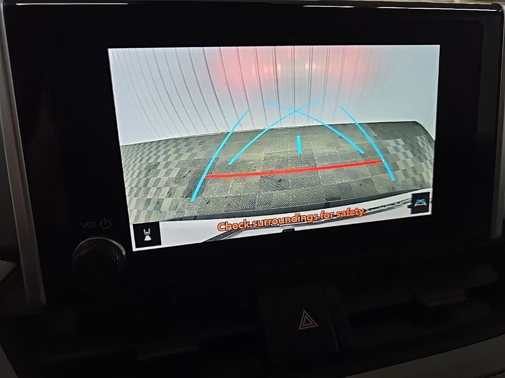 Used 2023 White Toyota XLE image 23
