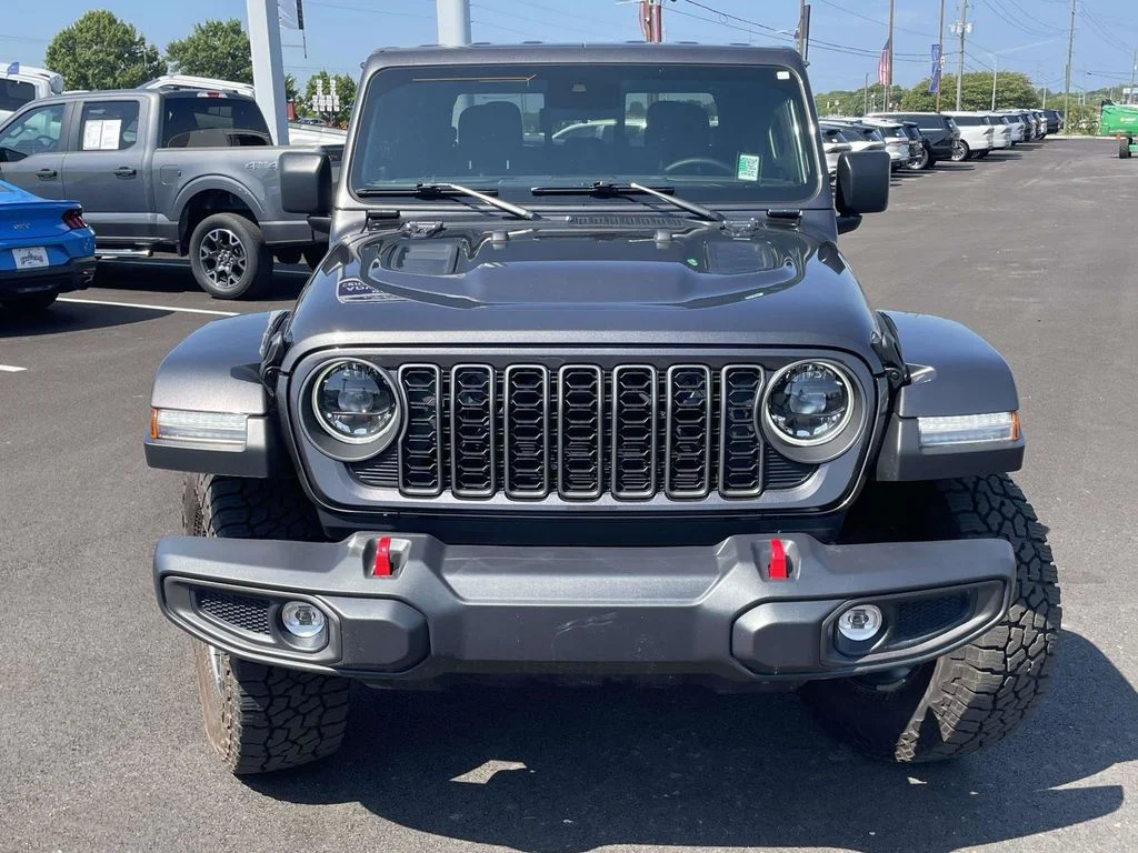 Used 2025 Gray Jeep Rubicon image 8