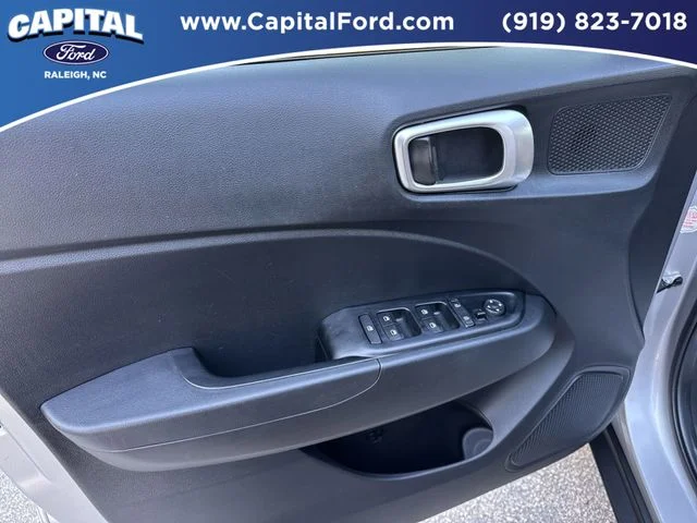 Used 2025 Silver Hyundai SEL image 20