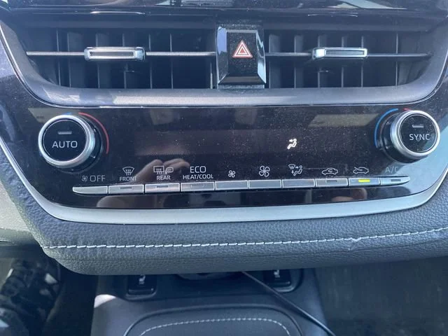 Used 2019 Blizzard Pearl Toyota SE image 18
