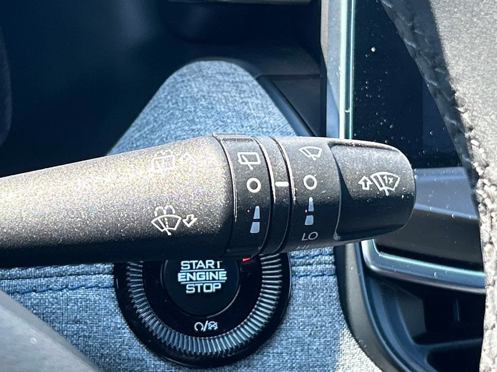 Used 2023 Gray Jeep Latitude image 32