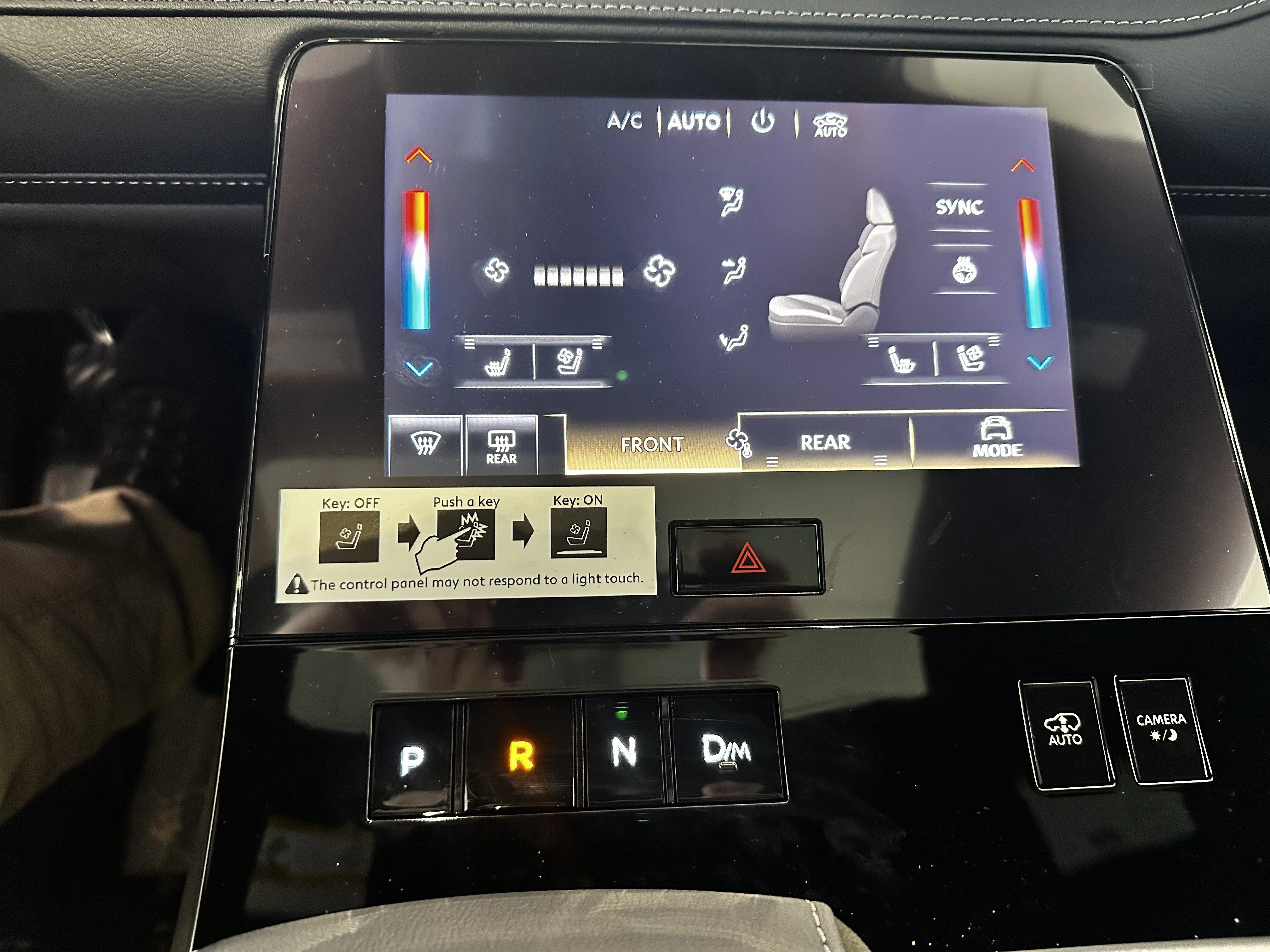 New 2027 2T RADIANT WHIT INFINITI Sport 4WD image 24