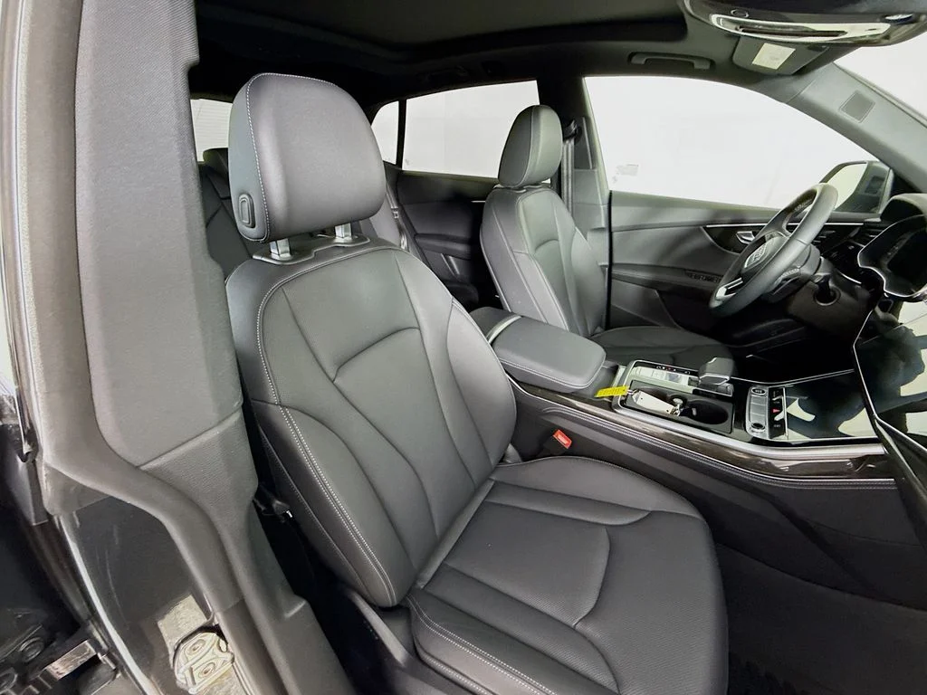 Used 2026 Daytona Gray Pearl Effect Audi 55 Premium Plus image 28
