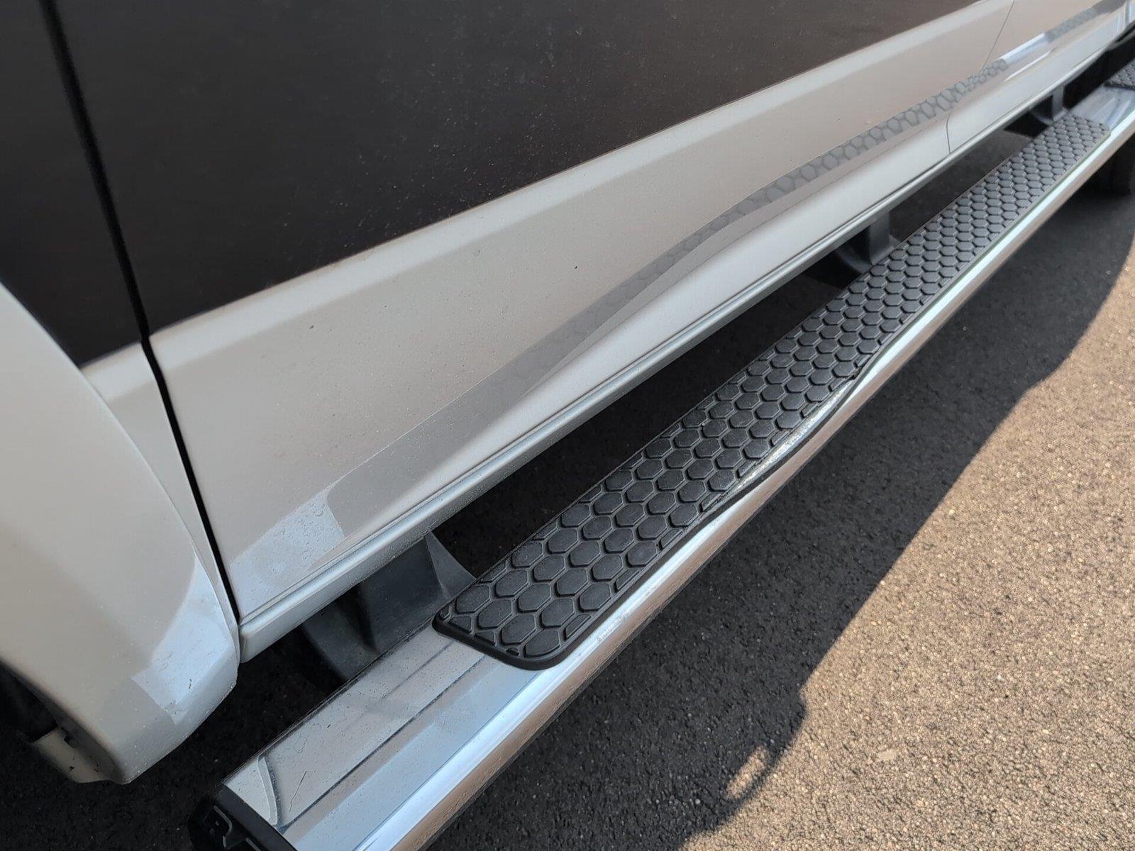 Used 2014 Bright White Clearcoat Ram Laramie image 11