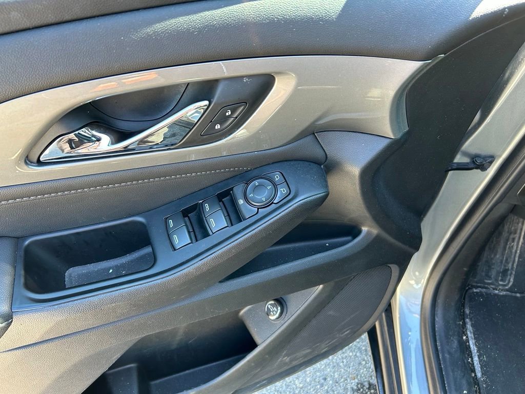 Used 2023 Sterling Gray Metallic Chevrolet LT Cloth image 20