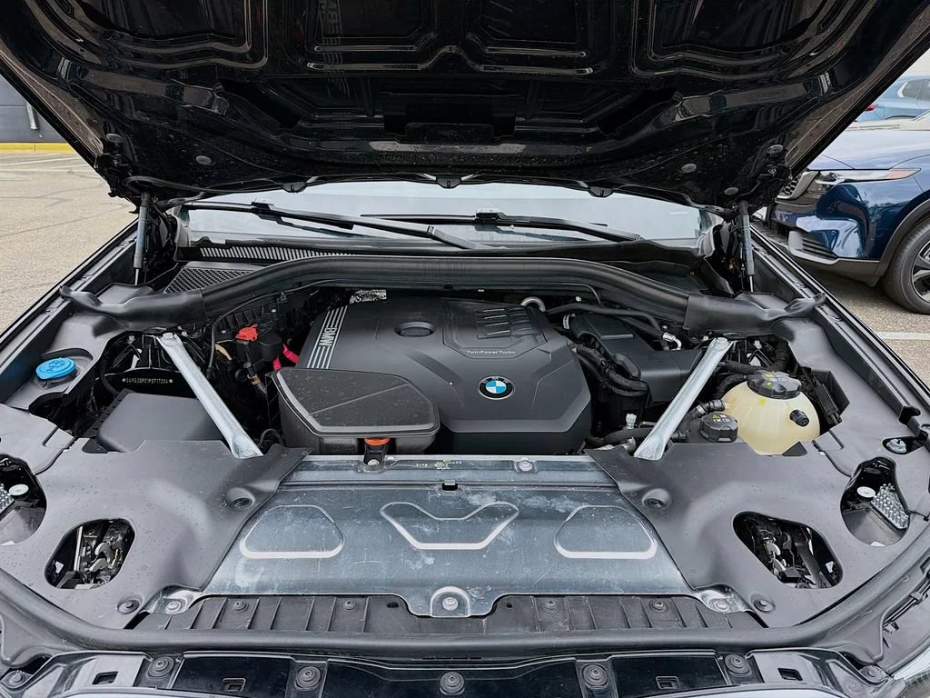 Used 2023  BMW xDrive30i image 33