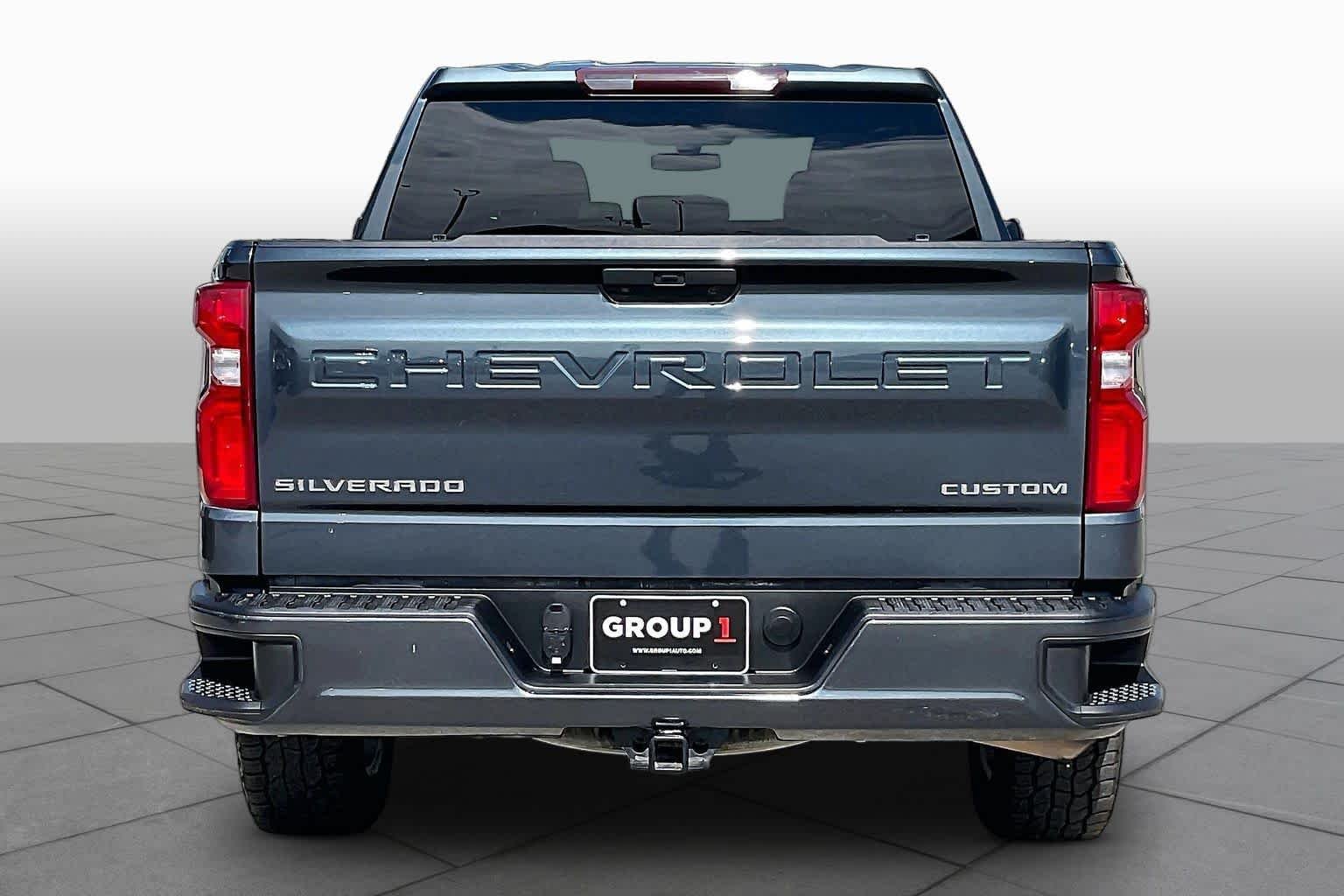 Used 2021 SHADOW GRAY METALLIC Chevrolet Custom image 5