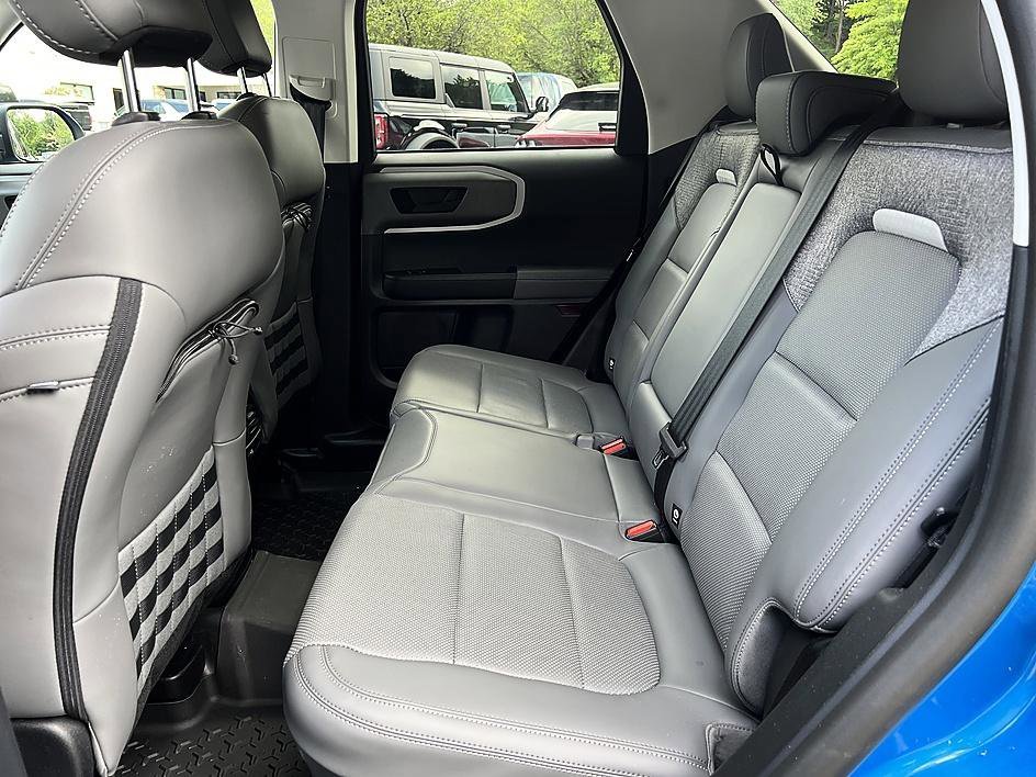 Used 2025 Blue Metallic Ford Badlands image 12