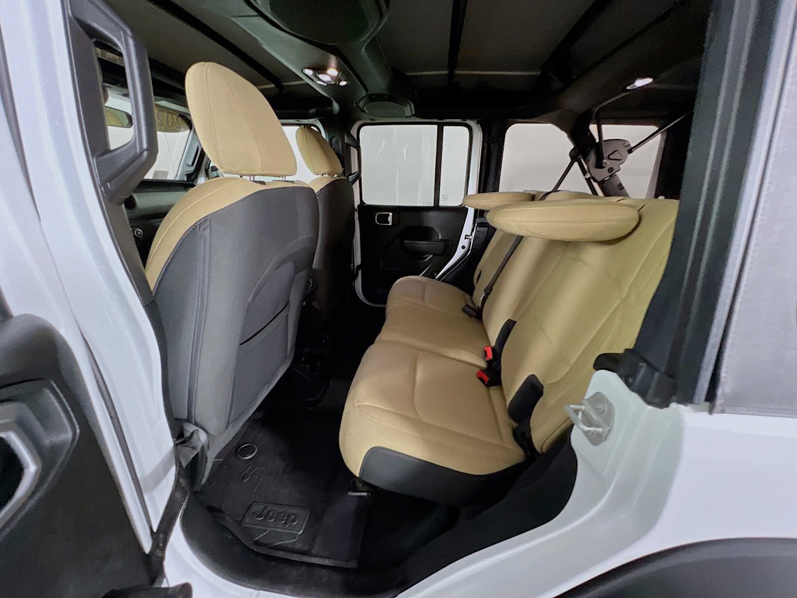 Used 2022 Bright White Clearcoat Jeep Unlimited Sport image 24