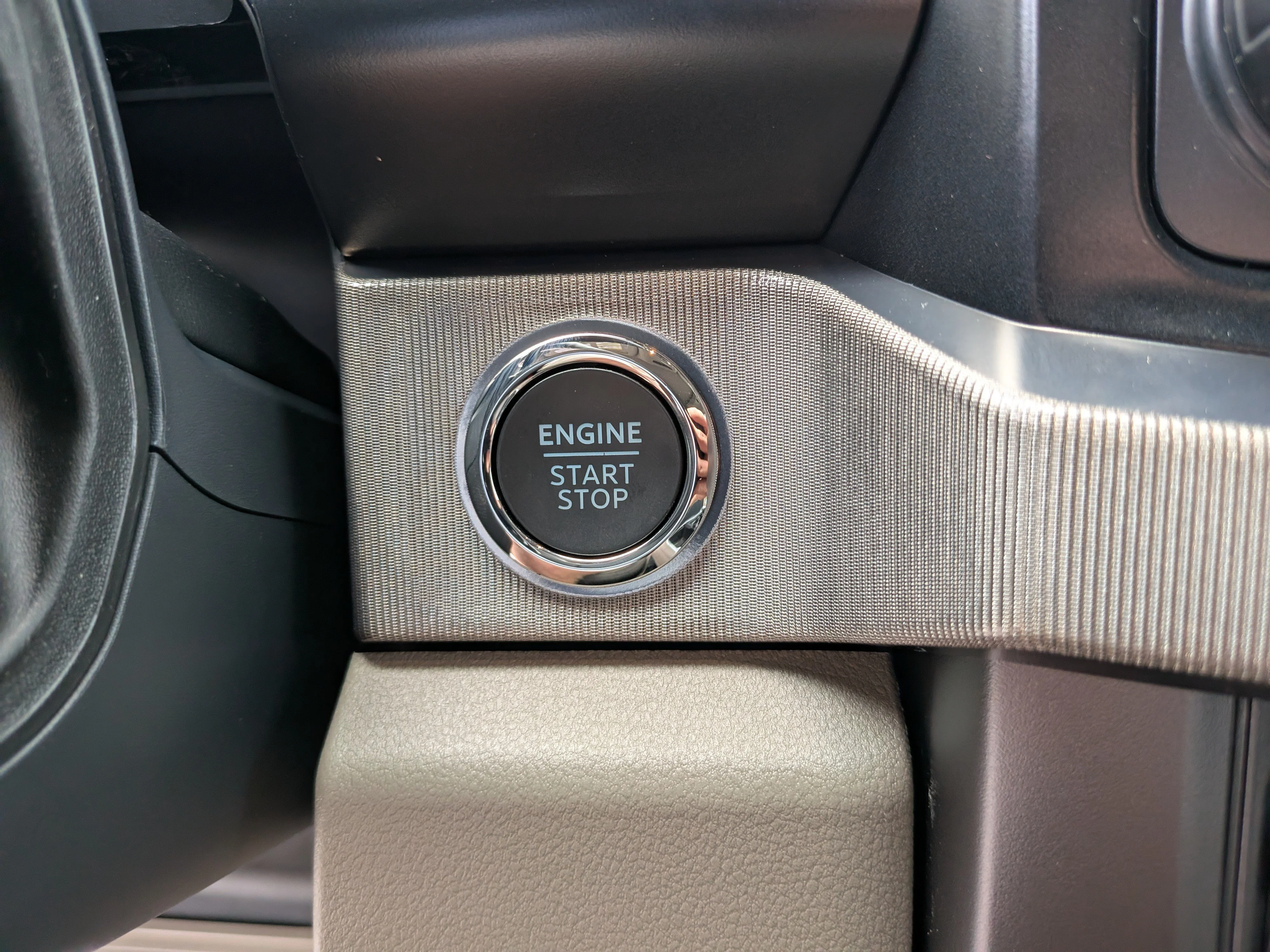 New 2026 Star White Metallic Tri-Coat Ford F-250® Platinum® image 27