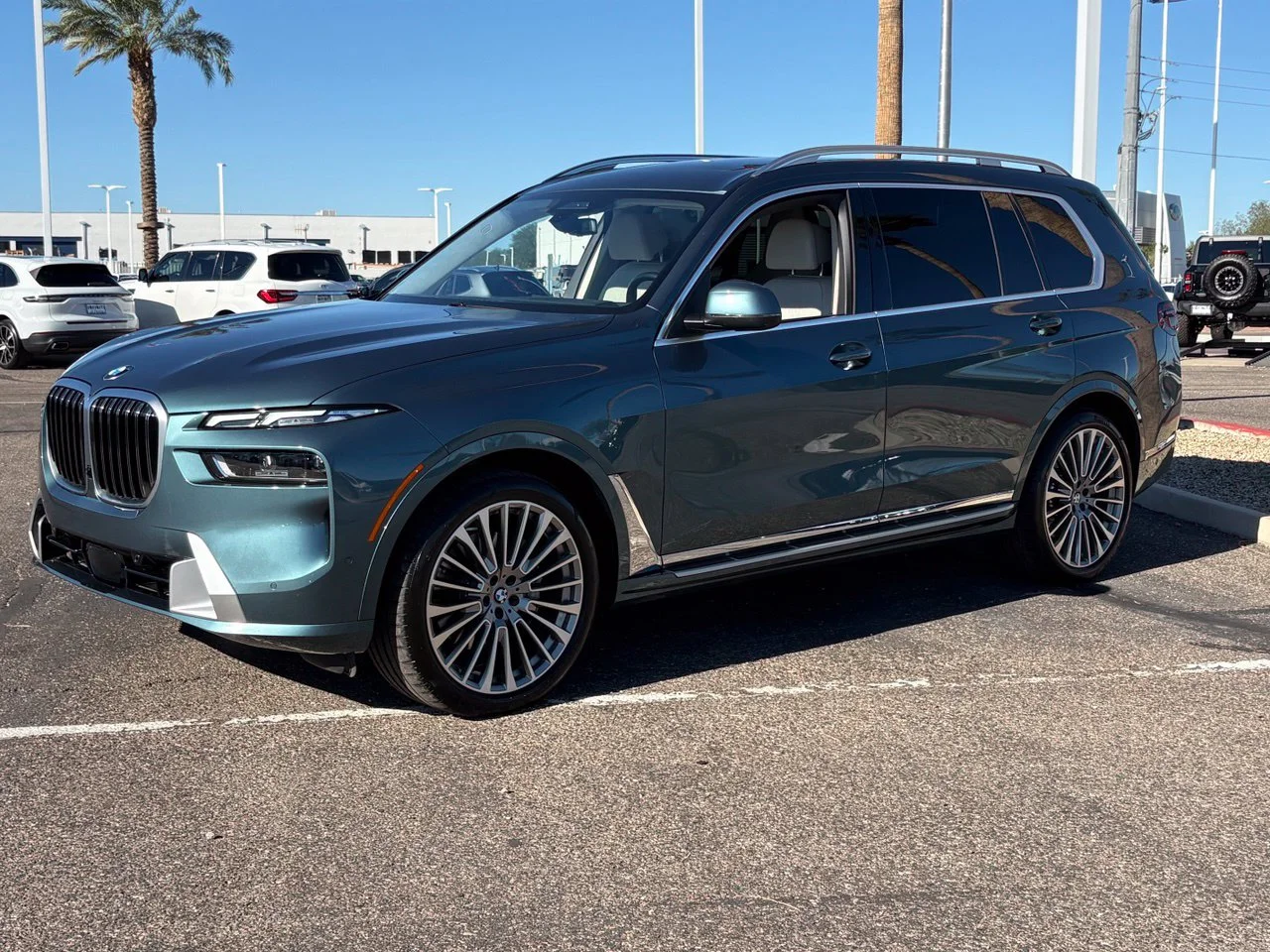 2023 BMW X7