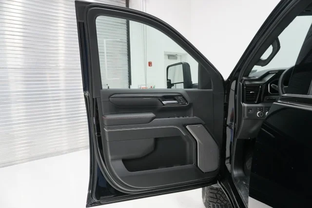 New 2026 Onyx Black GMC AT4X image 15