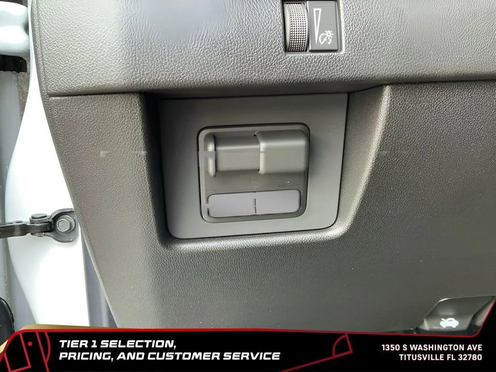 New 2026 Summit White GMC Elevation image 26
