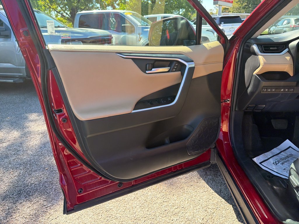 Used 2025 Red Toyota Limited image 13