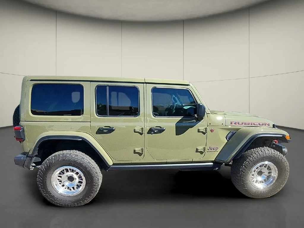 Used 2026 Green Jeep Rubicon image 8