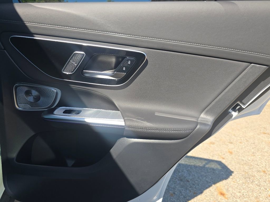 New 2026 Polar White Mercedes-Benz GLC 300 image 62