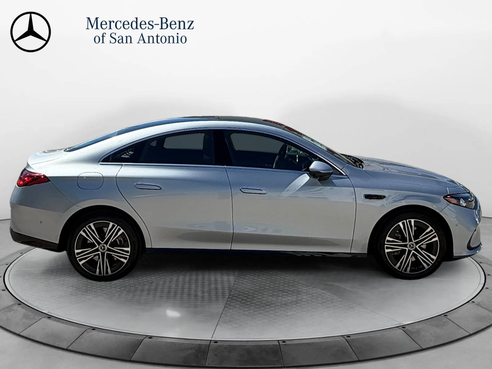 New 2027 Silver Metallic Mercedes-Benz CLA 350 Electric image 8