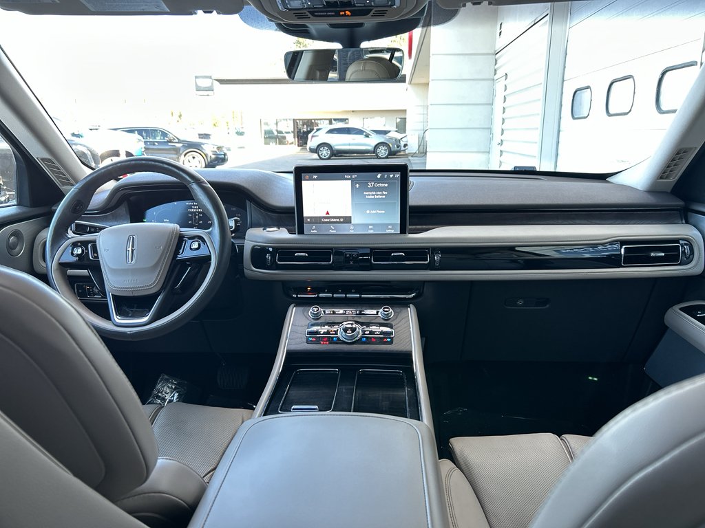 Used 2022 Bronze Smoke Metallic Clearcoat Lincoln Reserve image 17