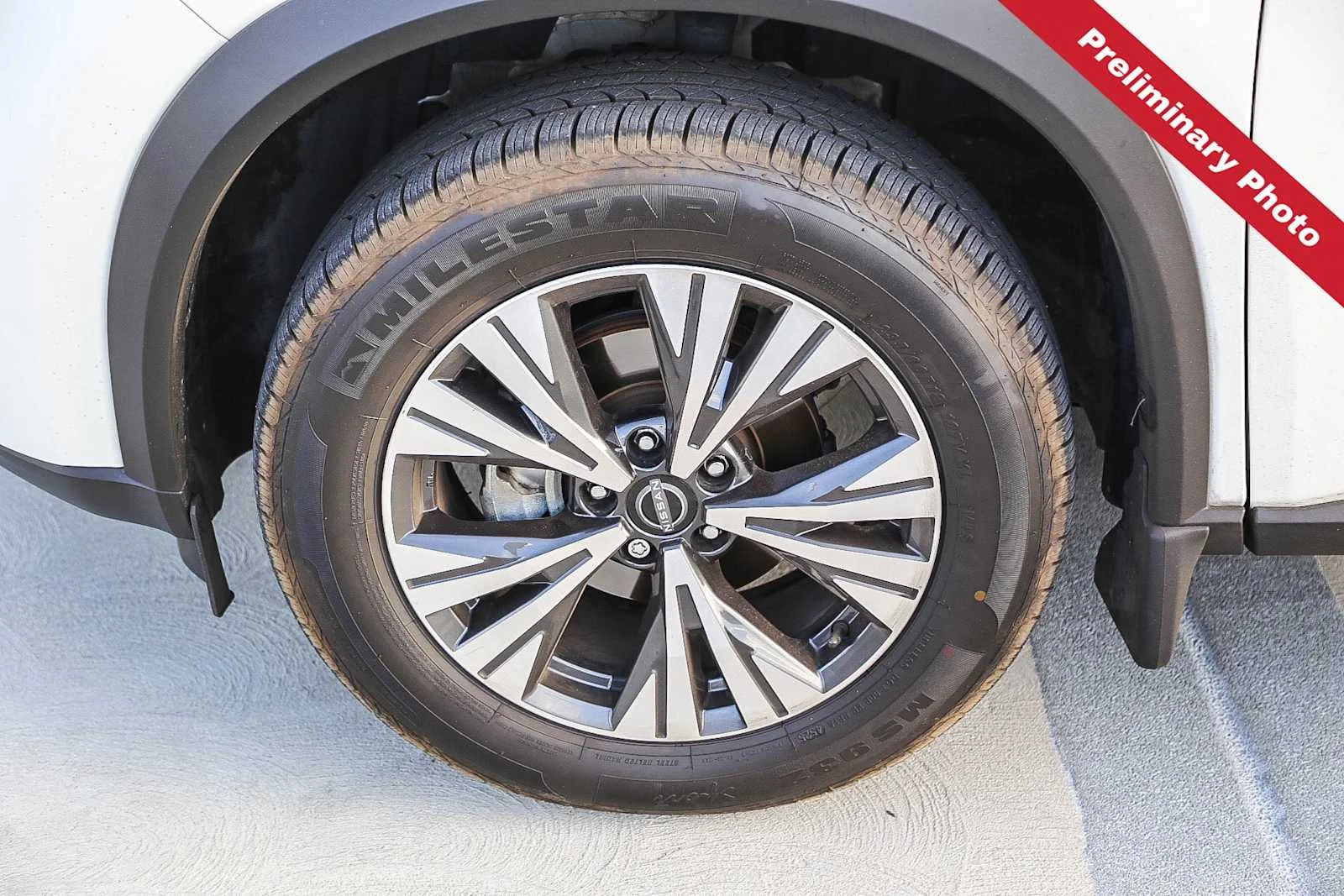 Used 2023 Pearl White Tricoat Nissan SV image 11