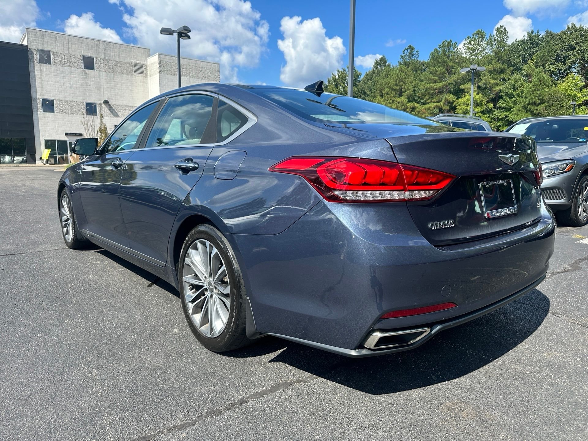 Used 2015 Blue Hyundai 3.8 image 20