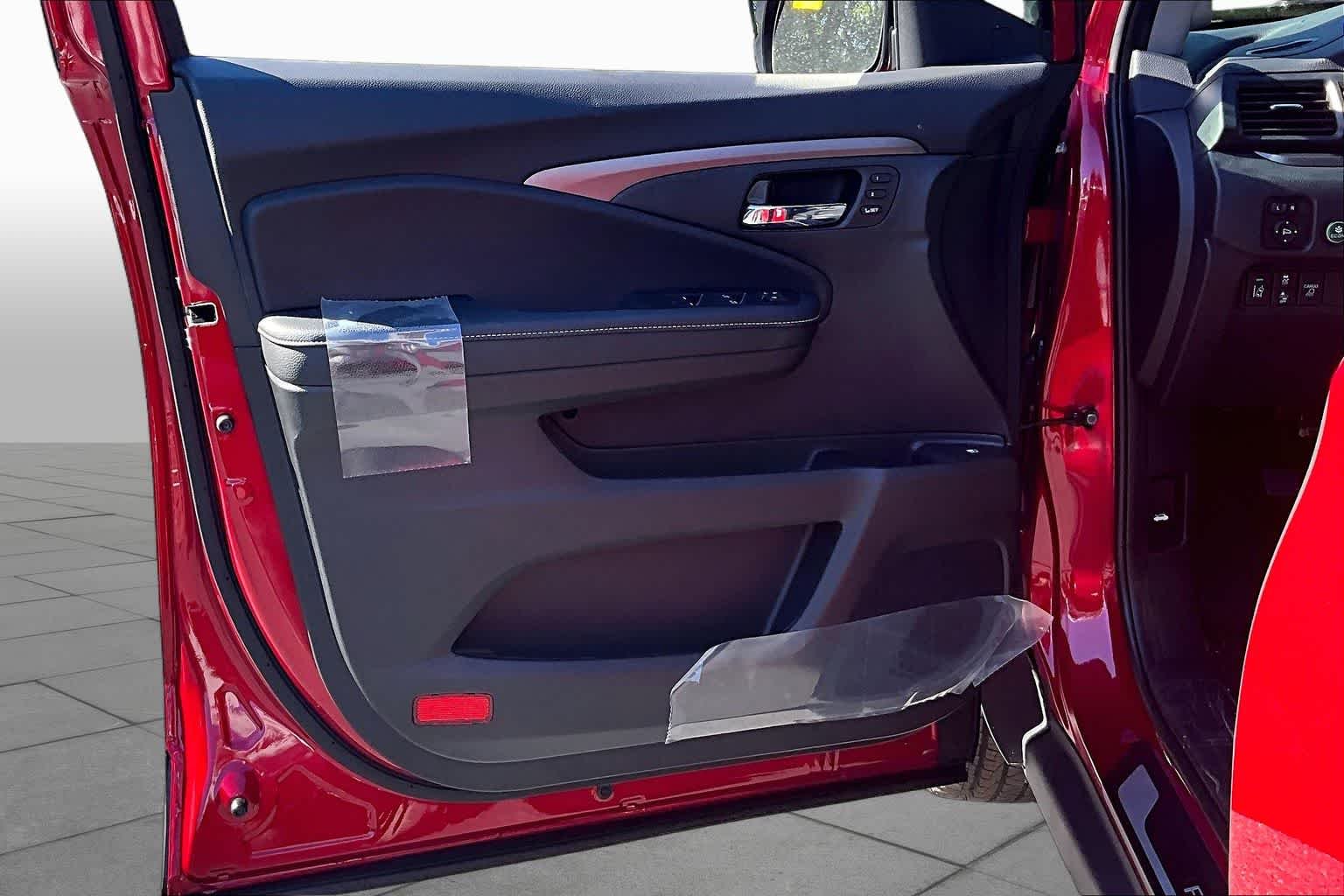 New 2026 Radiant Red Metallic II Honda RTL image 13