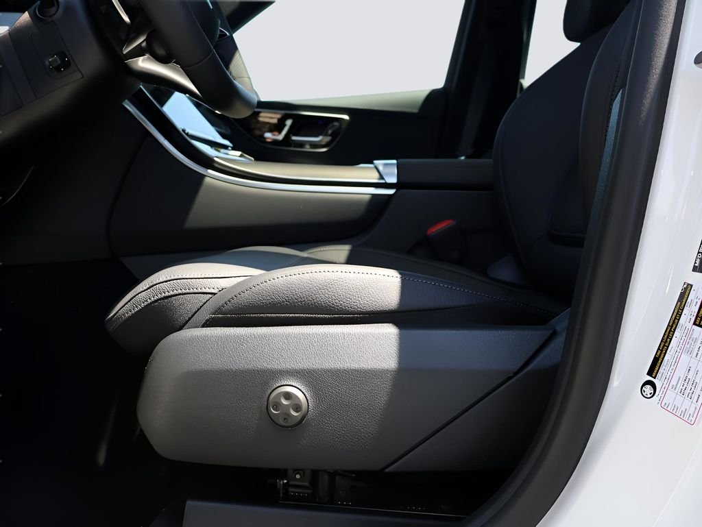 2025 Mercedes-Benz GLC AMG GLC43 - Photo 40