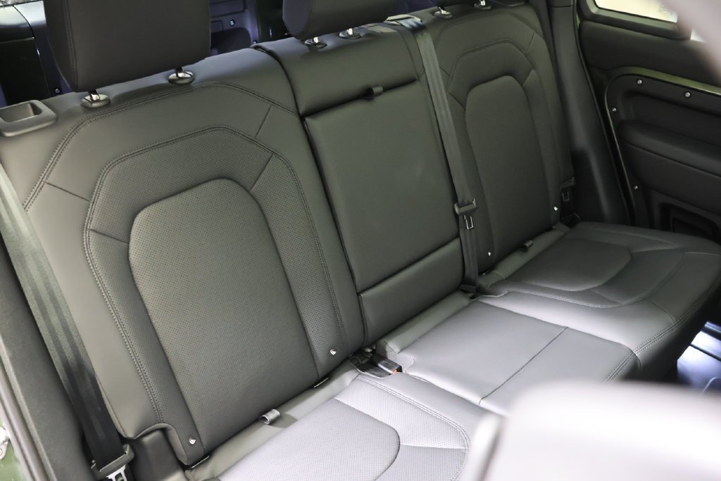 New 2026 Woolstone Green LAND ROVER S image 46
