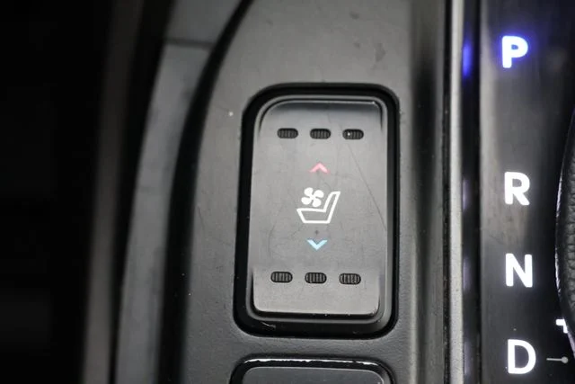Used 2016 Red Hyundai 2.0T image 16