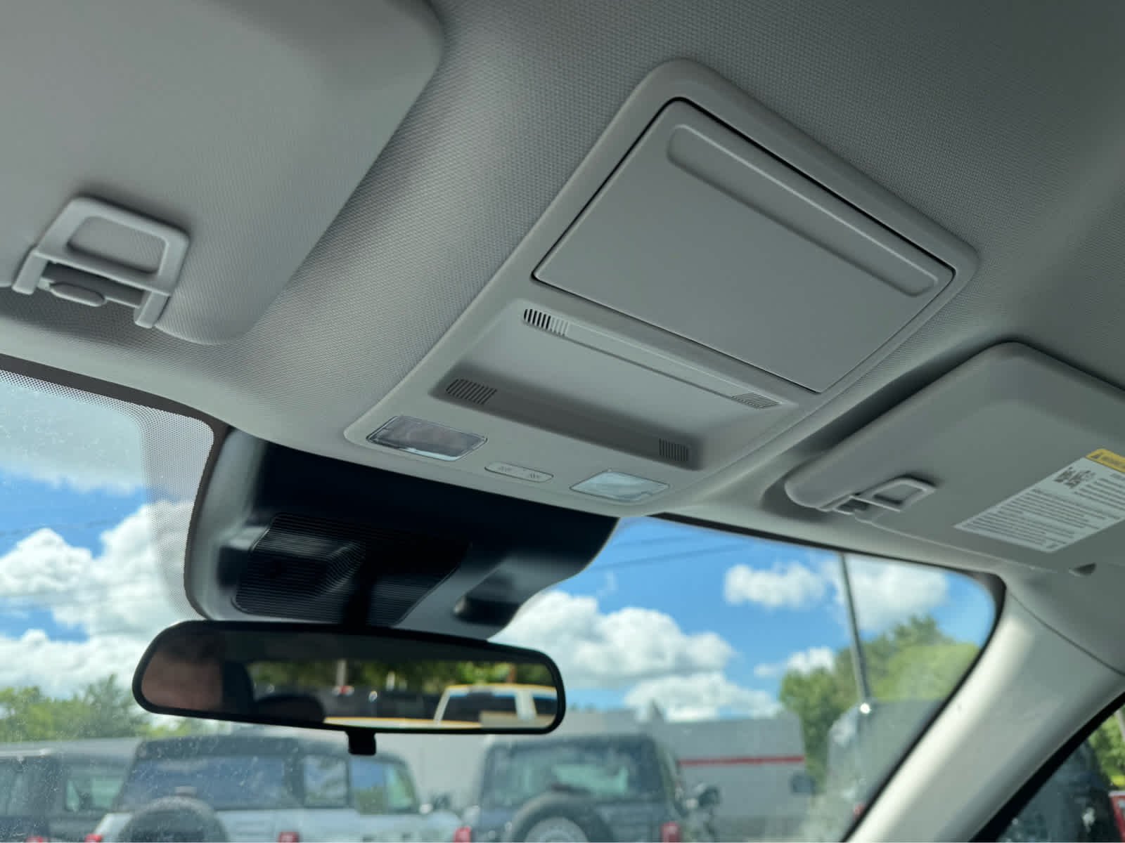 New 2026 Azure Gray Metallic Tri-Coat Ford XLT image 23