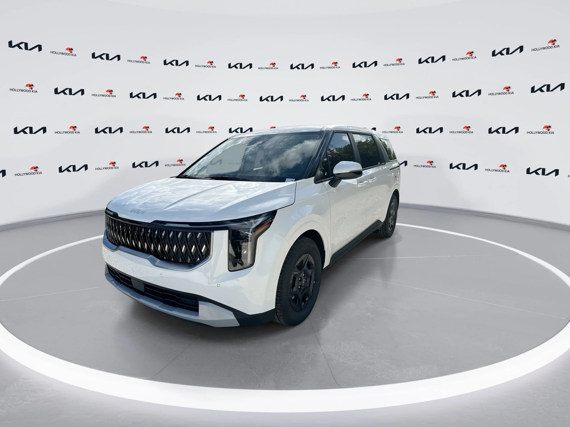 New 2026 Snow White Pearl Kia LX image 4