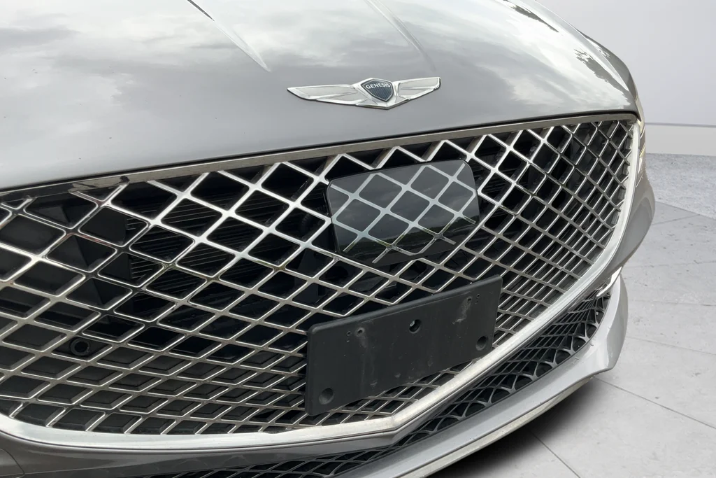 Used 2023 Silver Genesis 2.5T image 31
