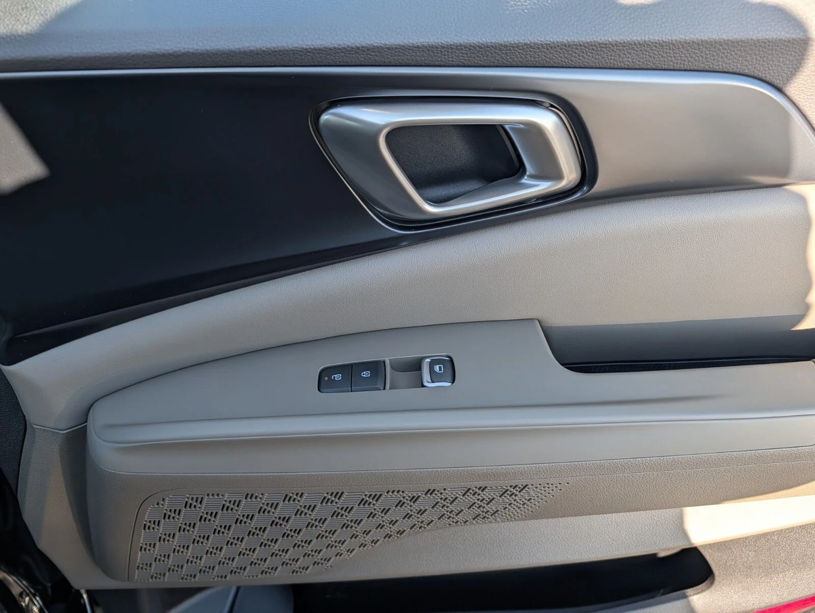 2026 Kia Carnival LXS - Photo 24