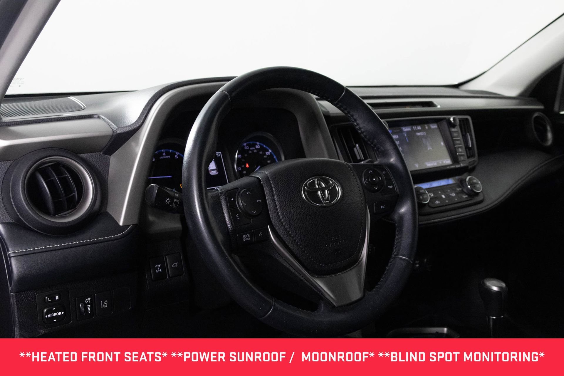 2018 TOYOTA RAV4 - Image 3
