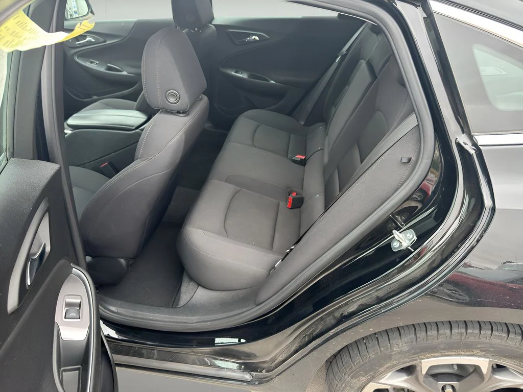 Used 2023 Mosaic Black Metallic Chevrolet LT image 15