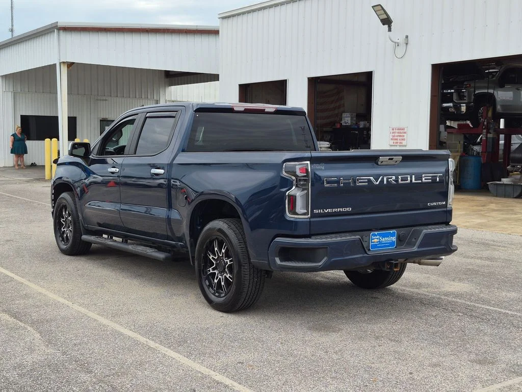 Used 2020 Blue Chevrolet Custom image 3
