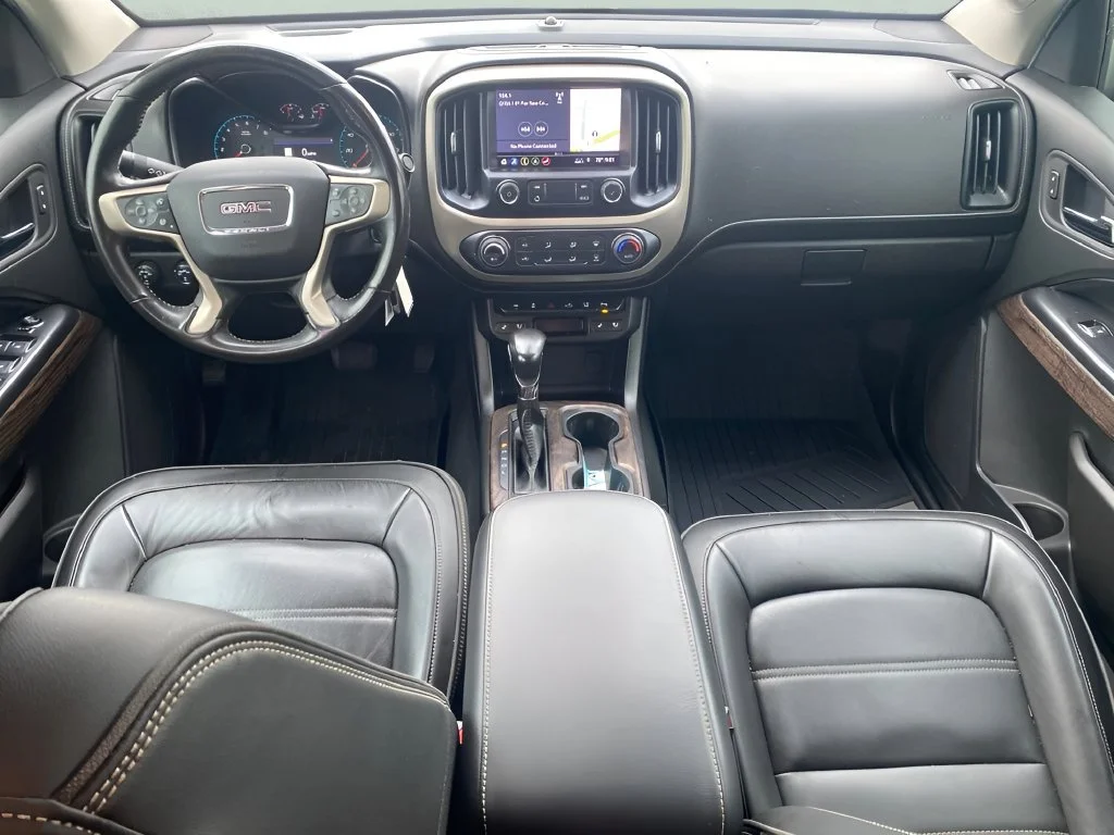 Used 2022 SUMMIT WHITE GMC 4WD Denali image 12
