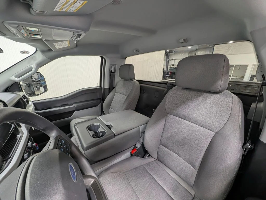 New 2026 Oxford White Ford F-250® XL image 4