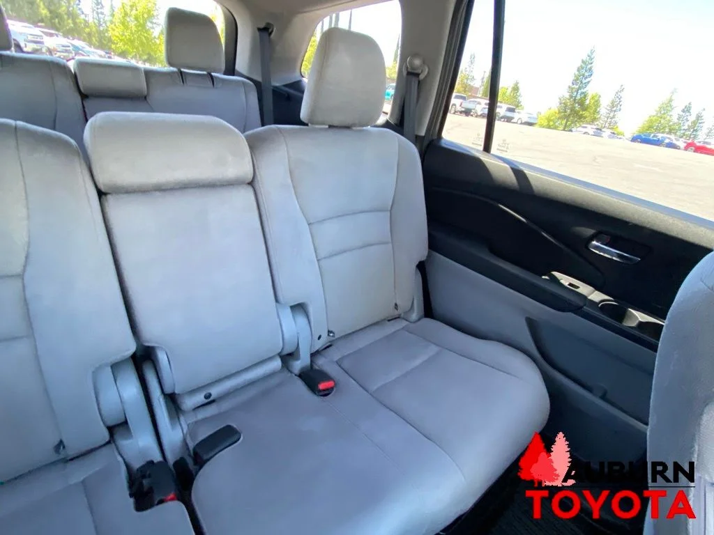 Used 2019 Modern Steel Metallic Honda EX image 24