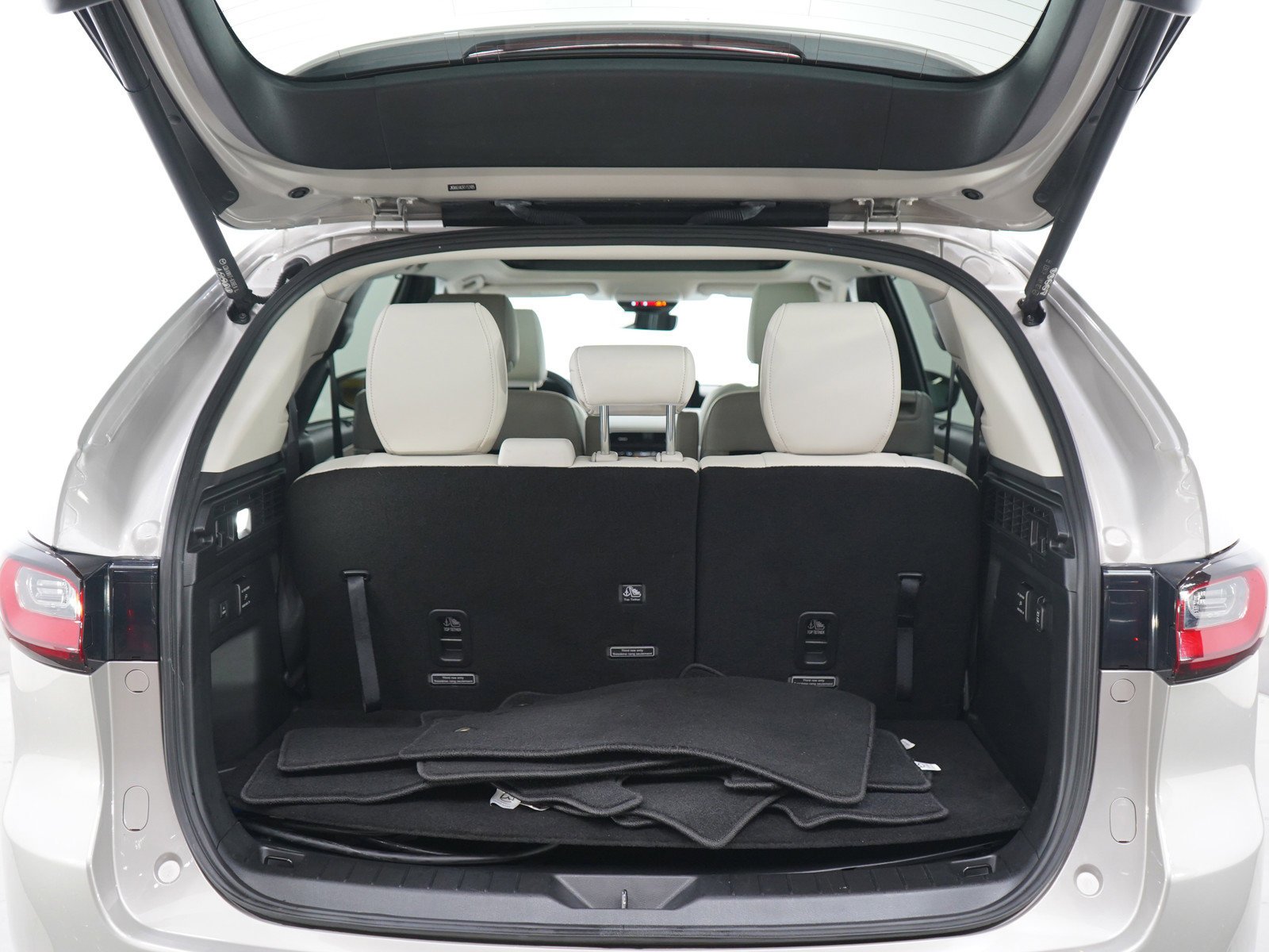 Certified Used 2024 Platinum Quartz Mazda Premium Plus image 17