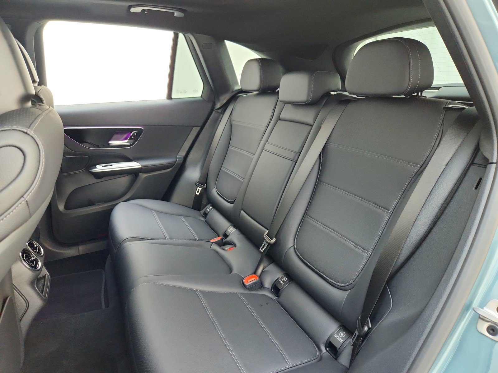 New 2026 Verde Silver Metallic Mercedes-Benz GLC 300 SUV image 18