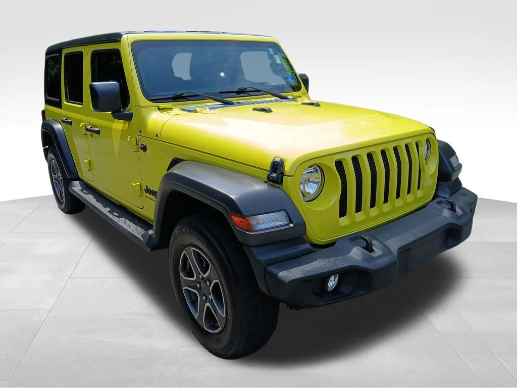 Used 2023 Yellow Jeep Sport S image 10