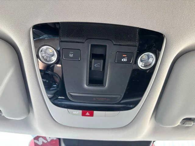 Used 2025 Blue Kia SX image 30