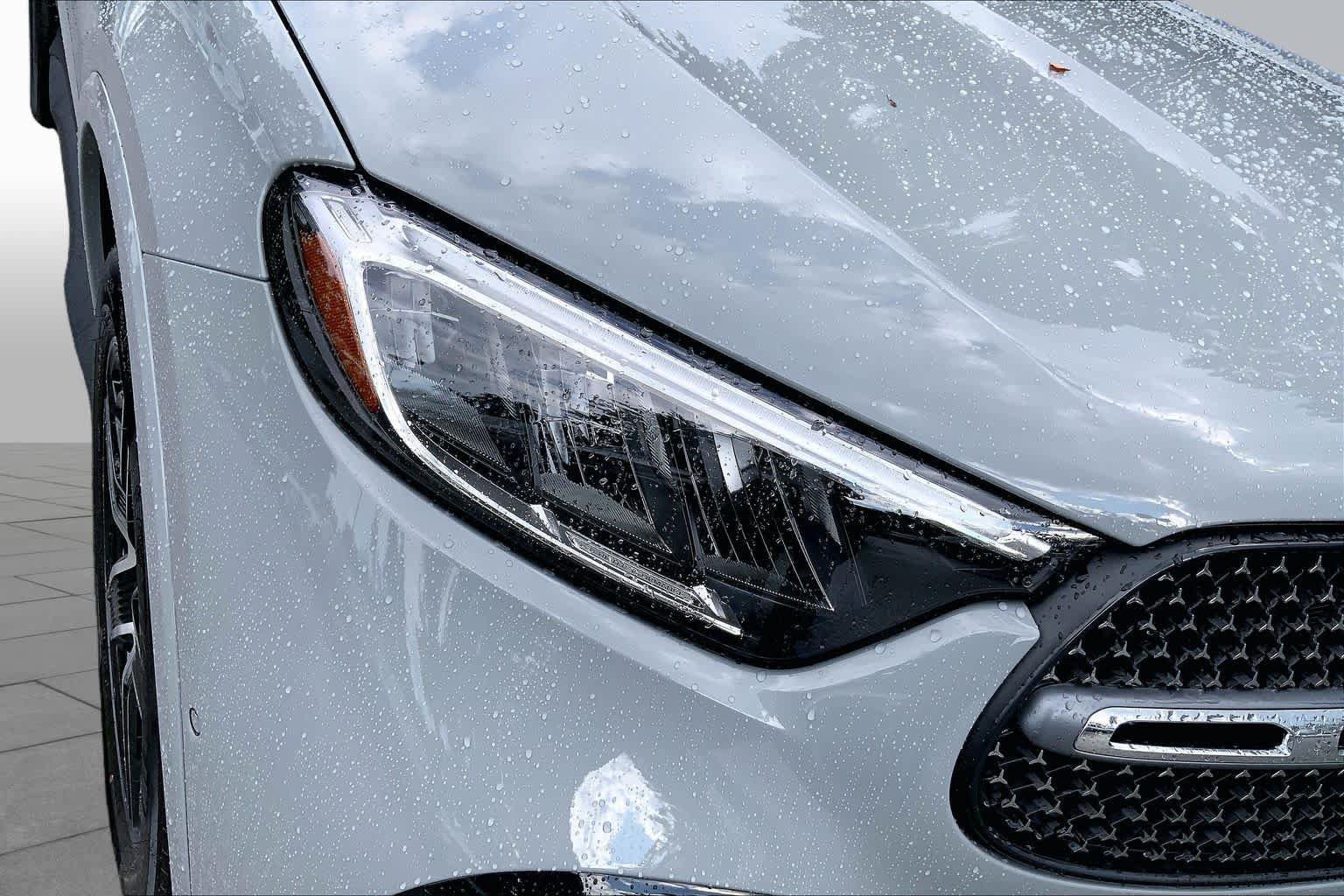 New 2027 MANUFAKTUR Alpine Grey Mercedes-Benz GLC 300 image 17