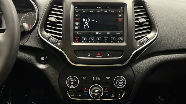Used 2022 Granite Crystal Metallic Clearcoat Jeep Trailhawk image 13