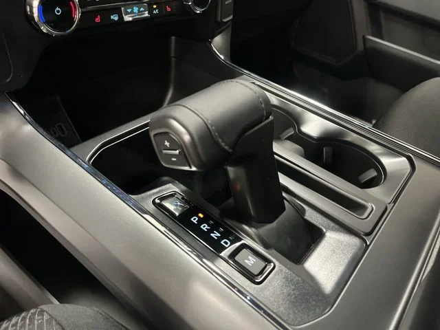 New 2026 Oxford White Ford XLT image 21