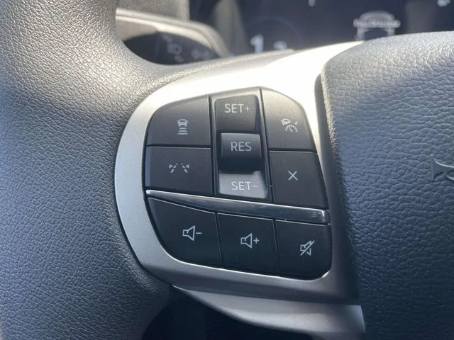 New 2026 Star White Metallic Tri-Coat Ford Active 100A image 18