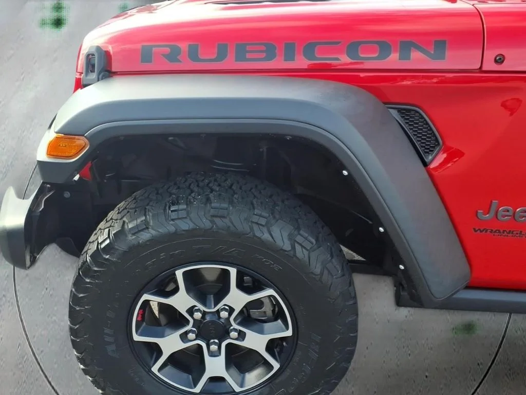 Used 2021 Red Jeep Unlimited Rubicon image 6